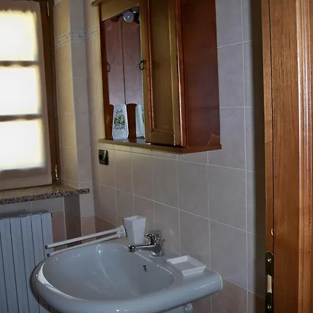 Cascina La Corte Neive Zimmer foto